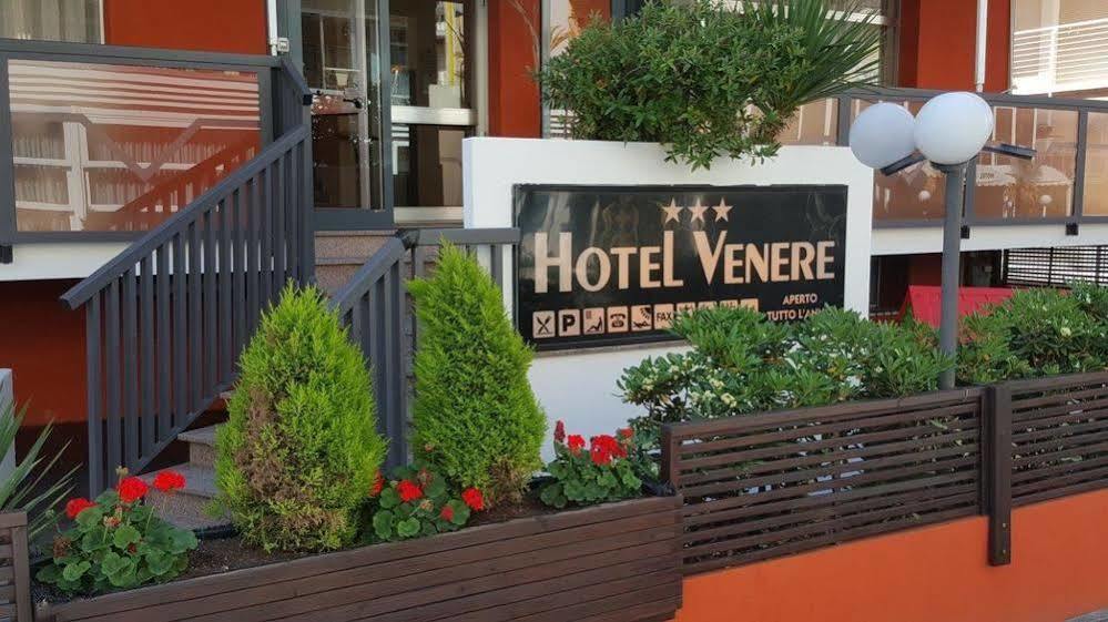 Hotel Venere Rimini Buitenkant foto