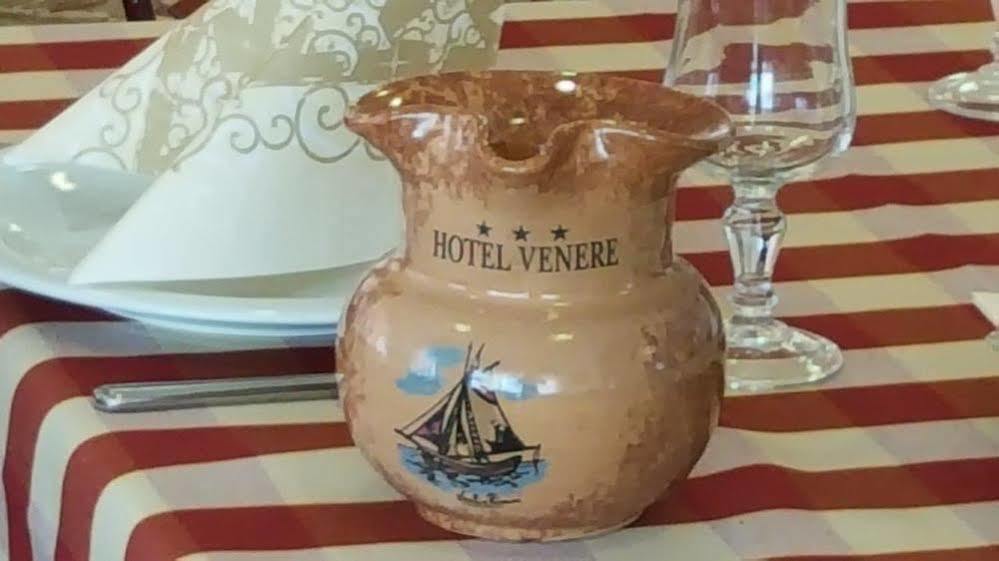 Hotel Venere Rimini Buitenkant foto