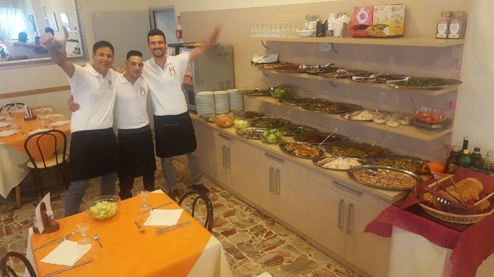 Hotel Venere Rimini Buitenkant foto
