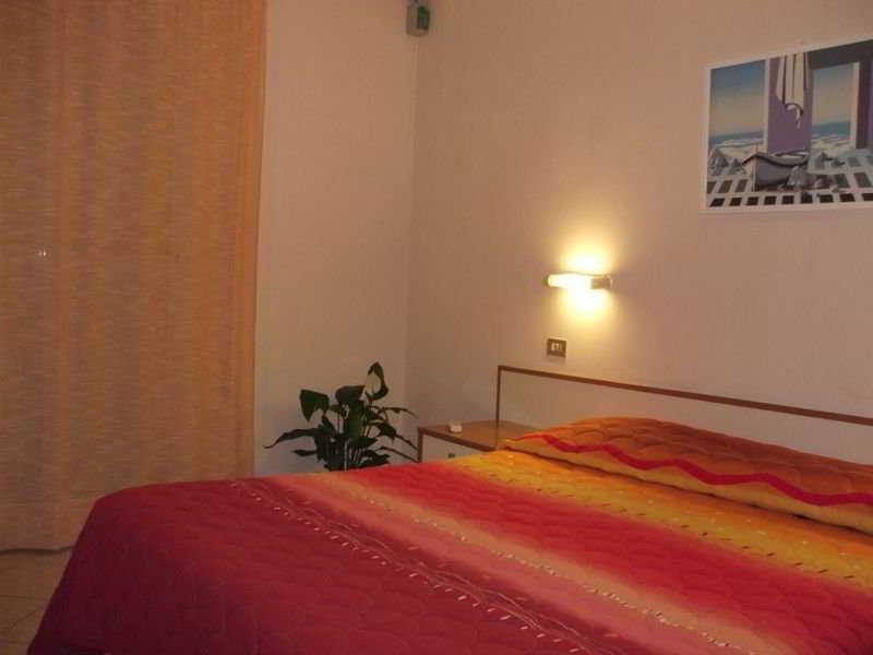 Hotel Venere Rimini Buitenkant foto